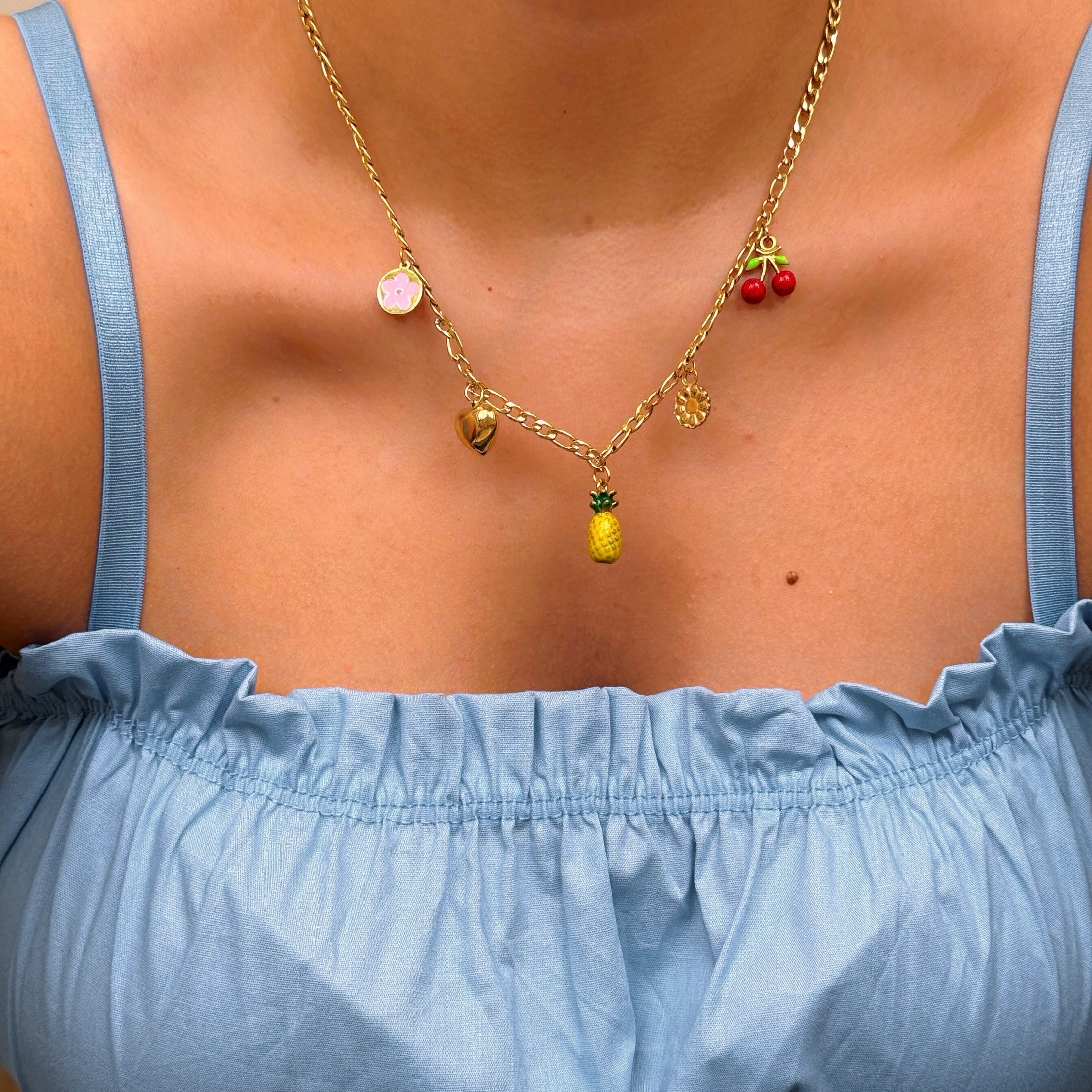 Colar com pendentes • ananás e cerejas | Dourado