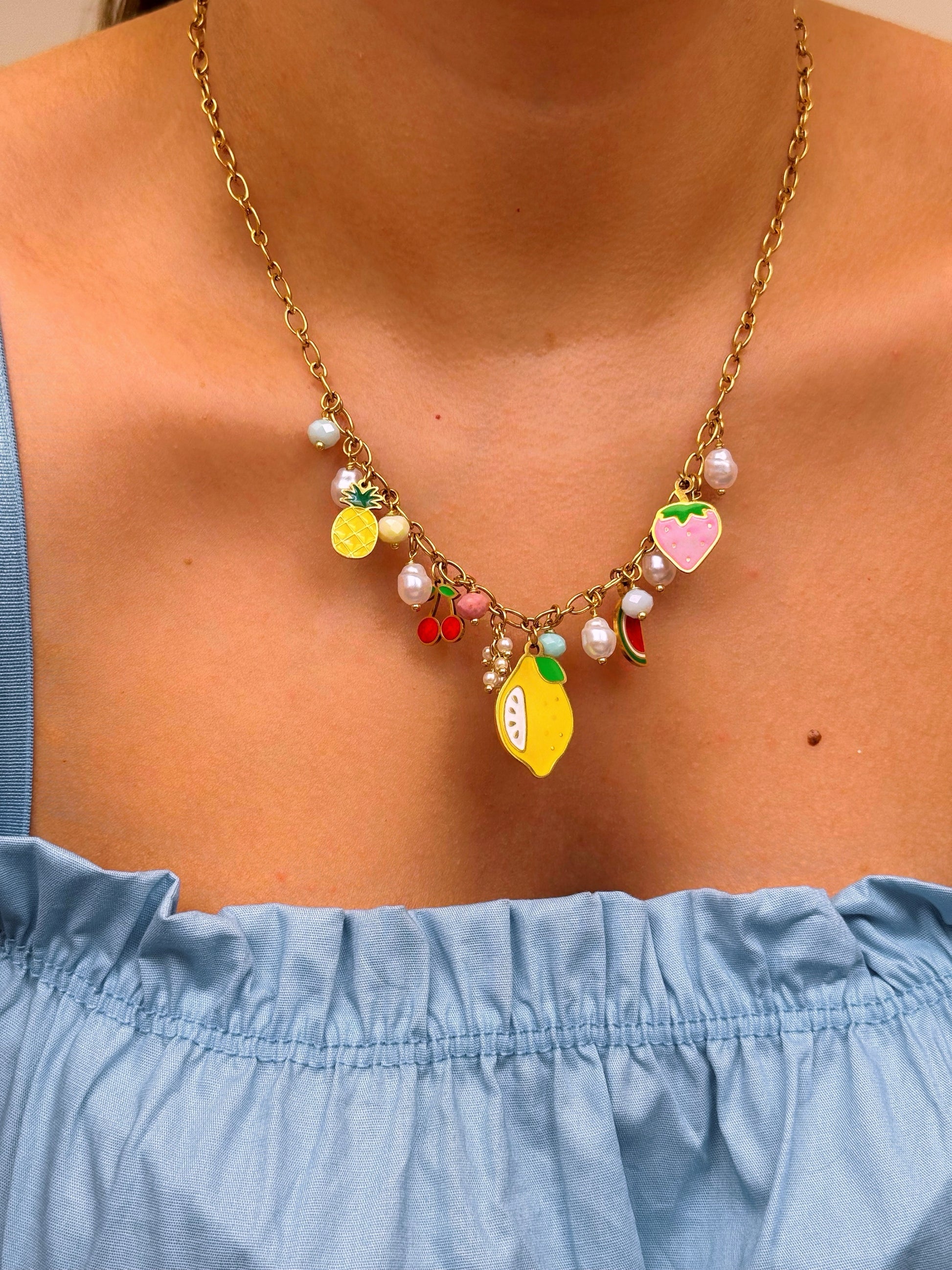 Colar malha corrente com pendentes "Frutas" | Dourado