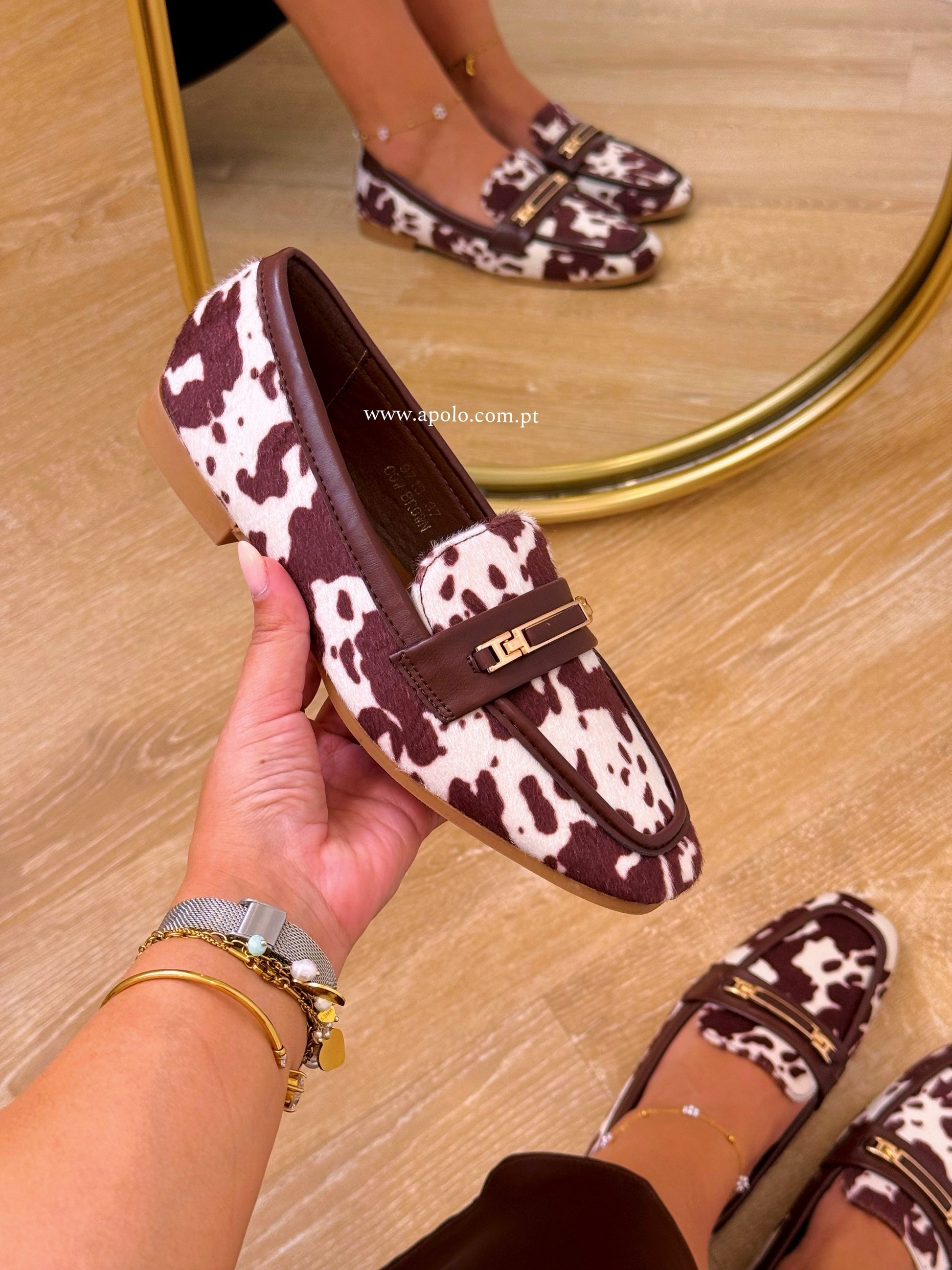 Sapato com estampado animal | castanho e branco