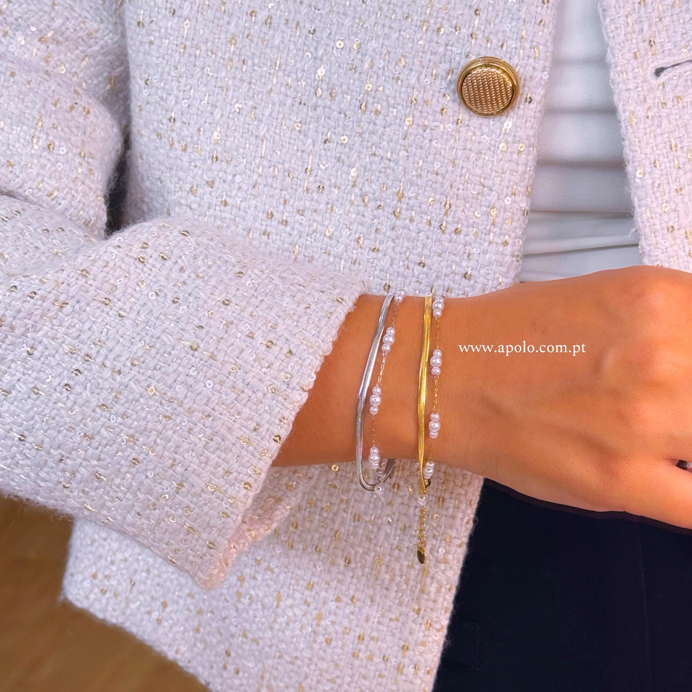 Pulseira efeito duplo malha achatada e malha fininha com perolas | 2 cores