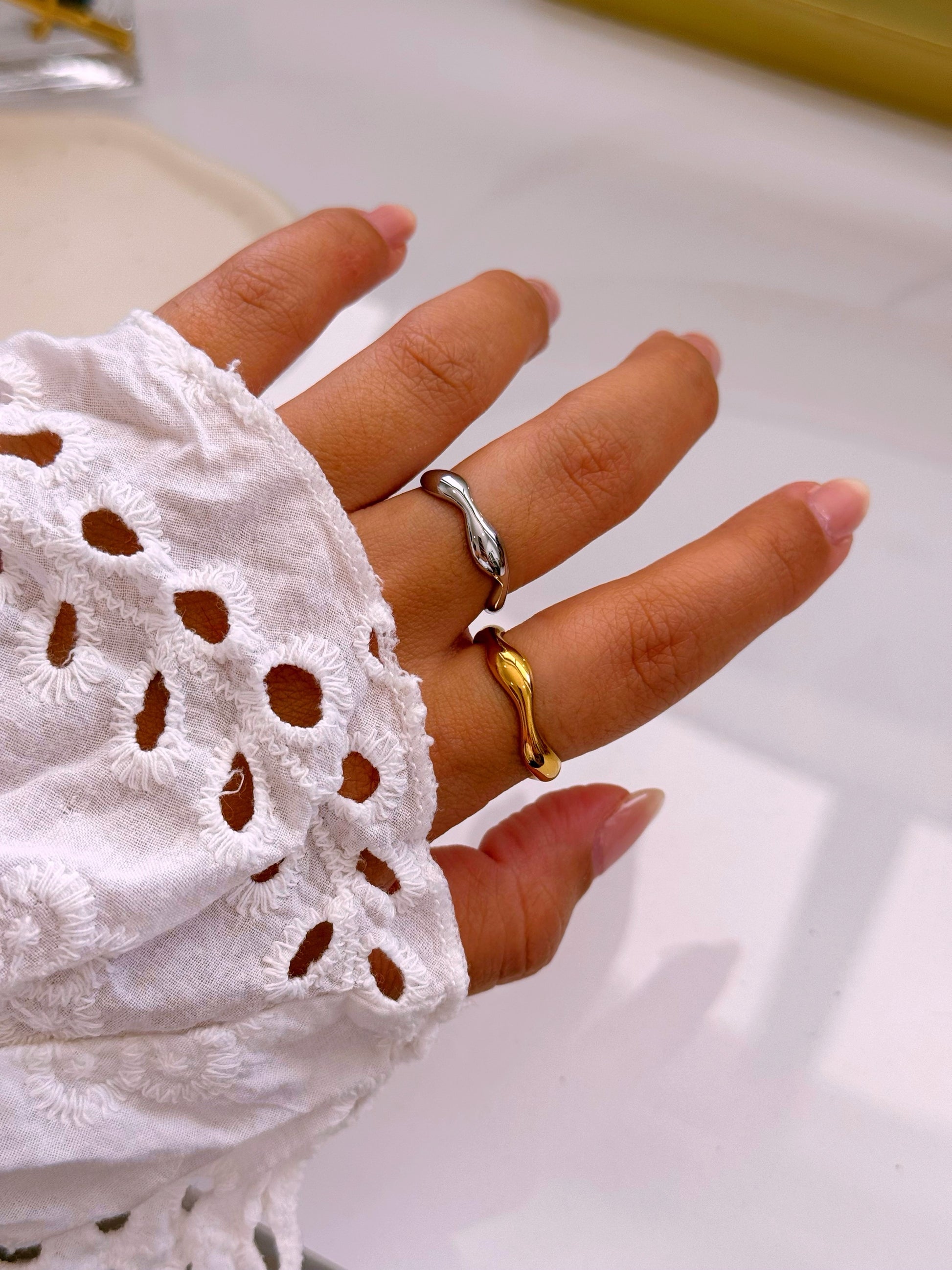 Anel ajustável liso irregular | 2 Cores