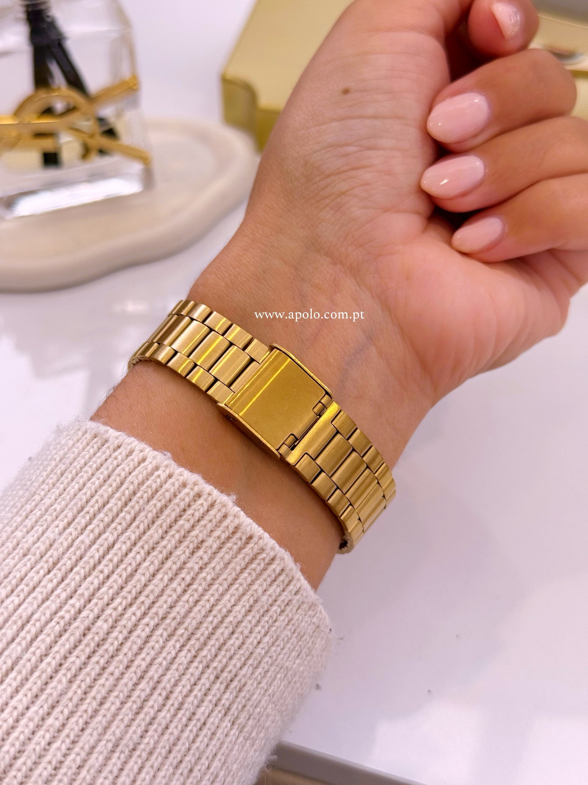 Relógio digital | Dourado