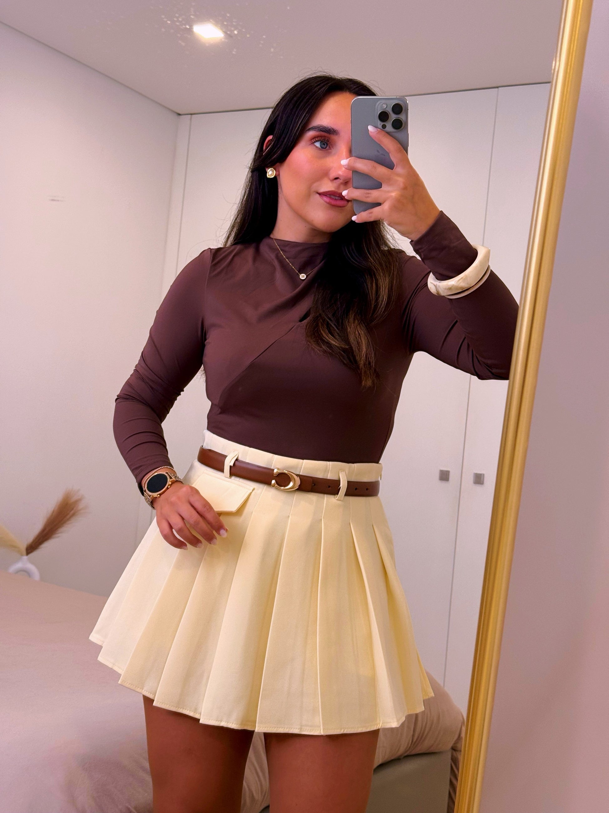 Body Castanho em licra com abertura no peito e drapeado | 2 Tamanhos