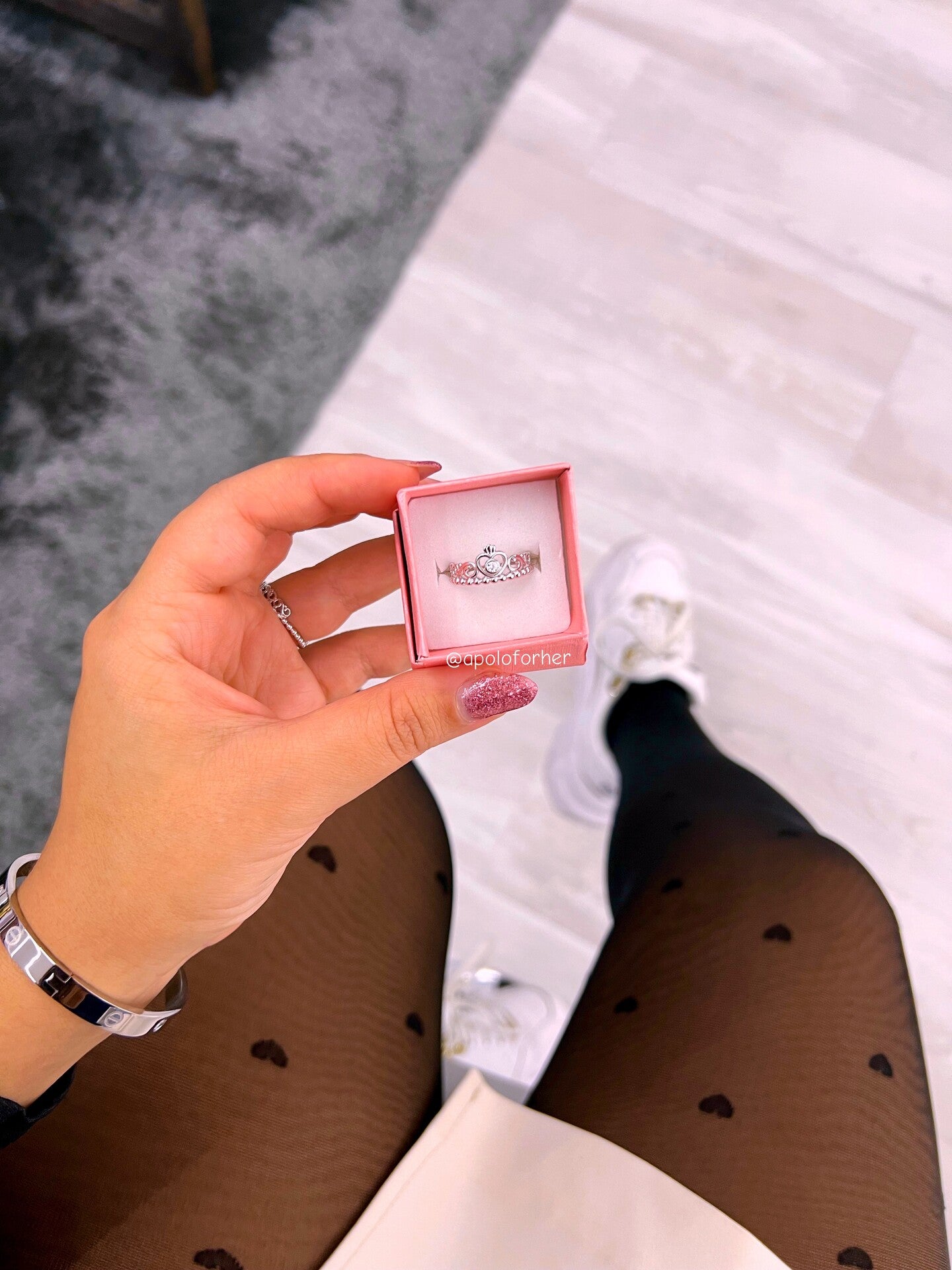 Anel delicado • coroa com brilhante | Linha Premium