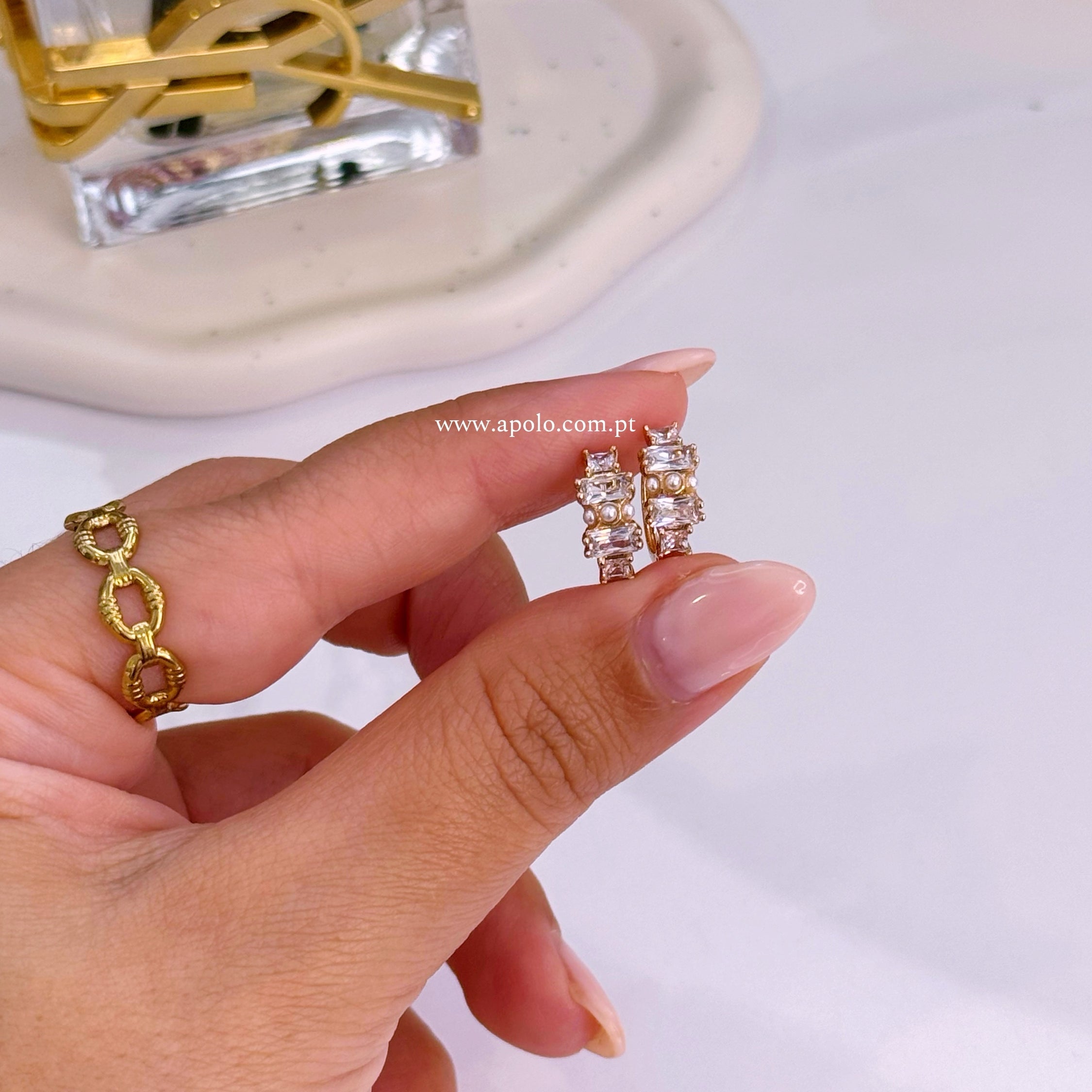 Argolinhas com brilhantes e mini pérolas | Rose Gold