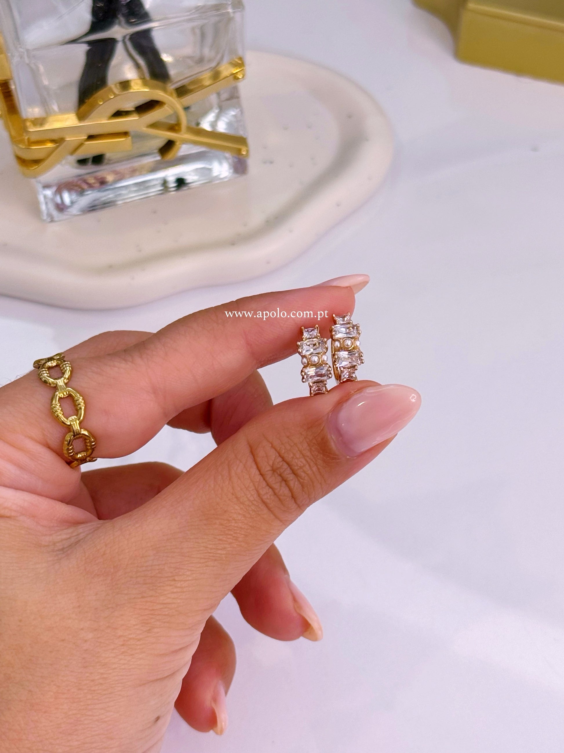 Argolinhas com brilhantes e mini pérolas | Rose Gold