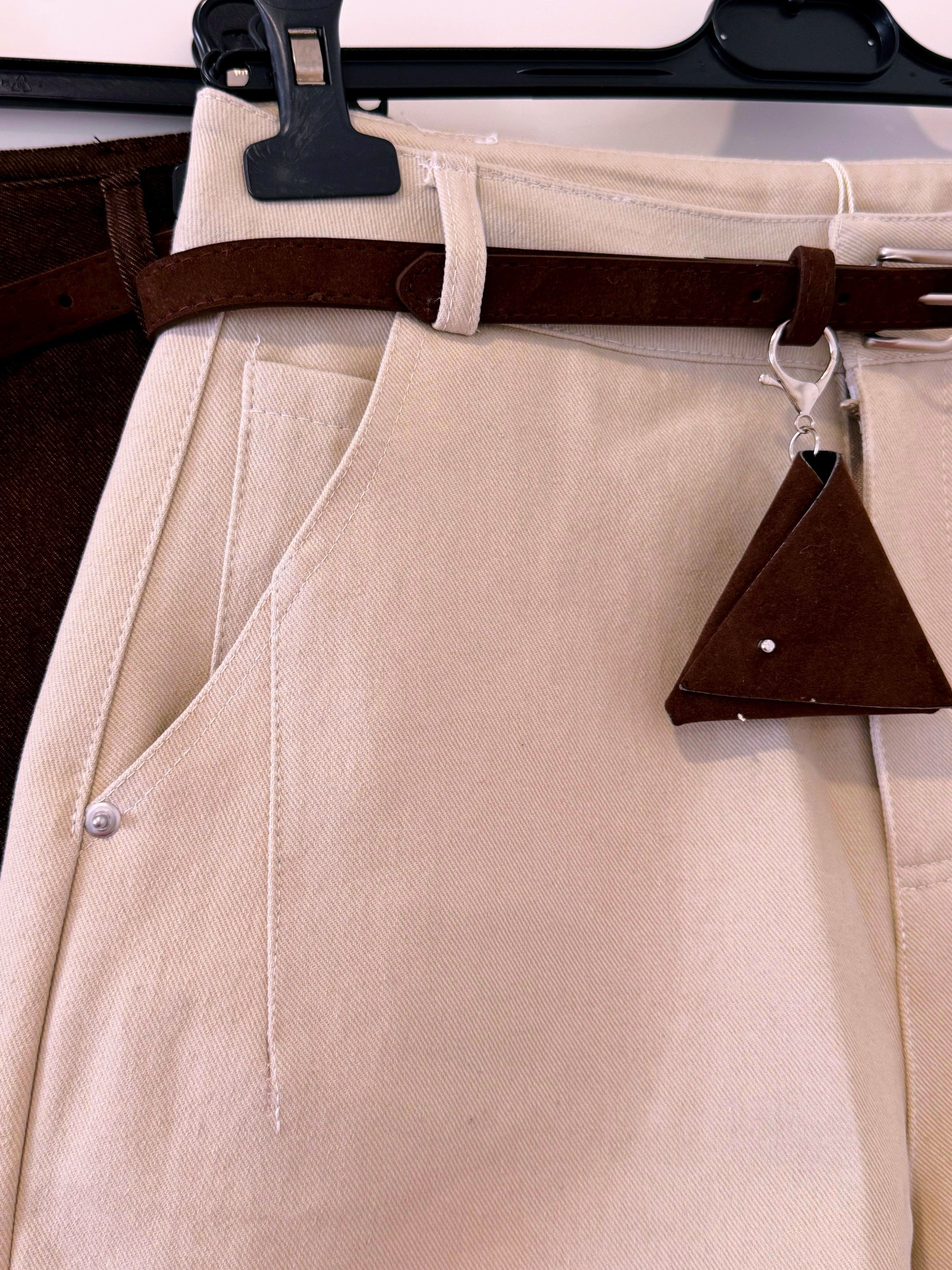 Calção Bege com cinto de efeito camurça incluído | 3 Tamanhos