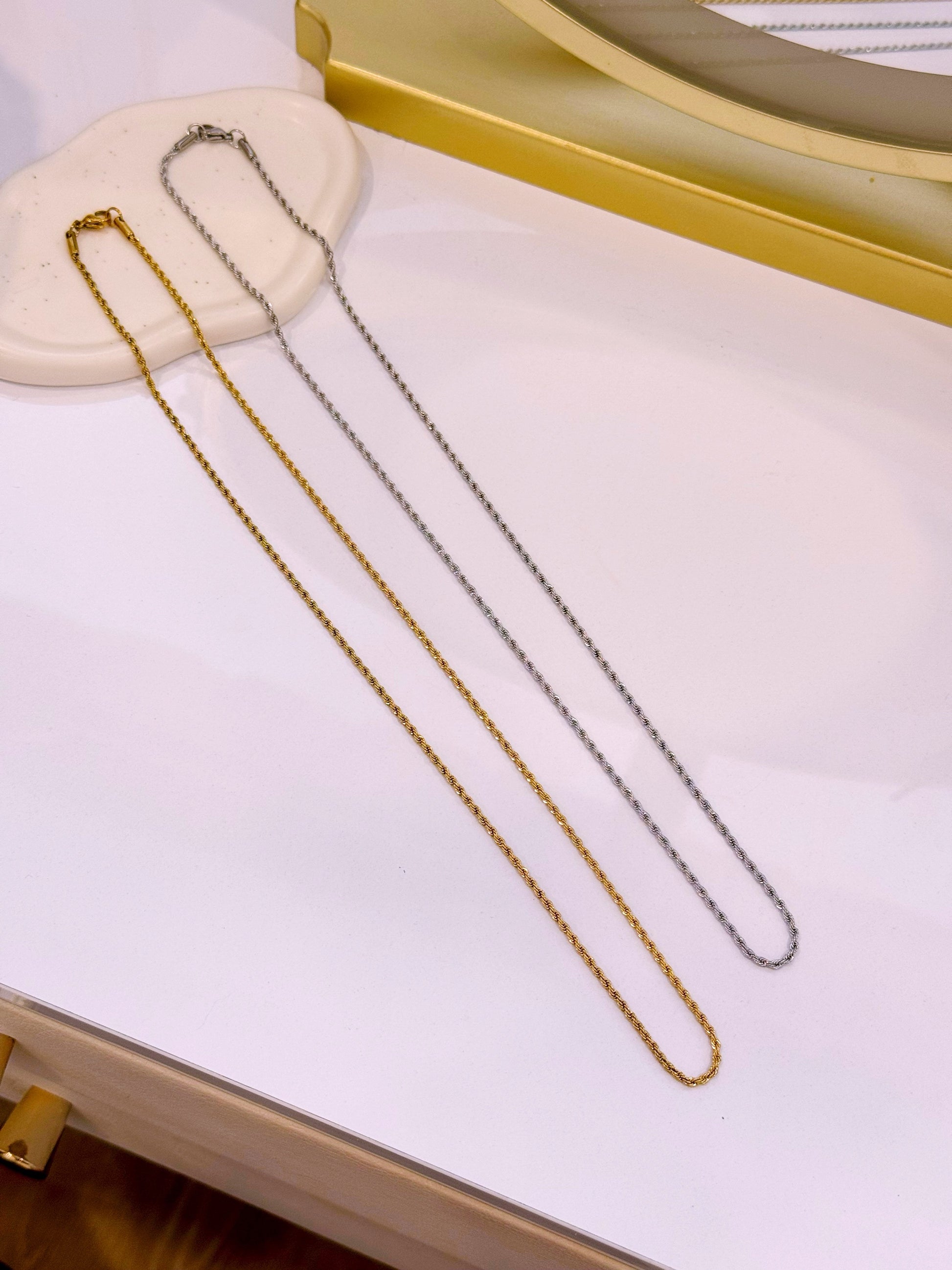 Colar malha torcida | 2 Cores