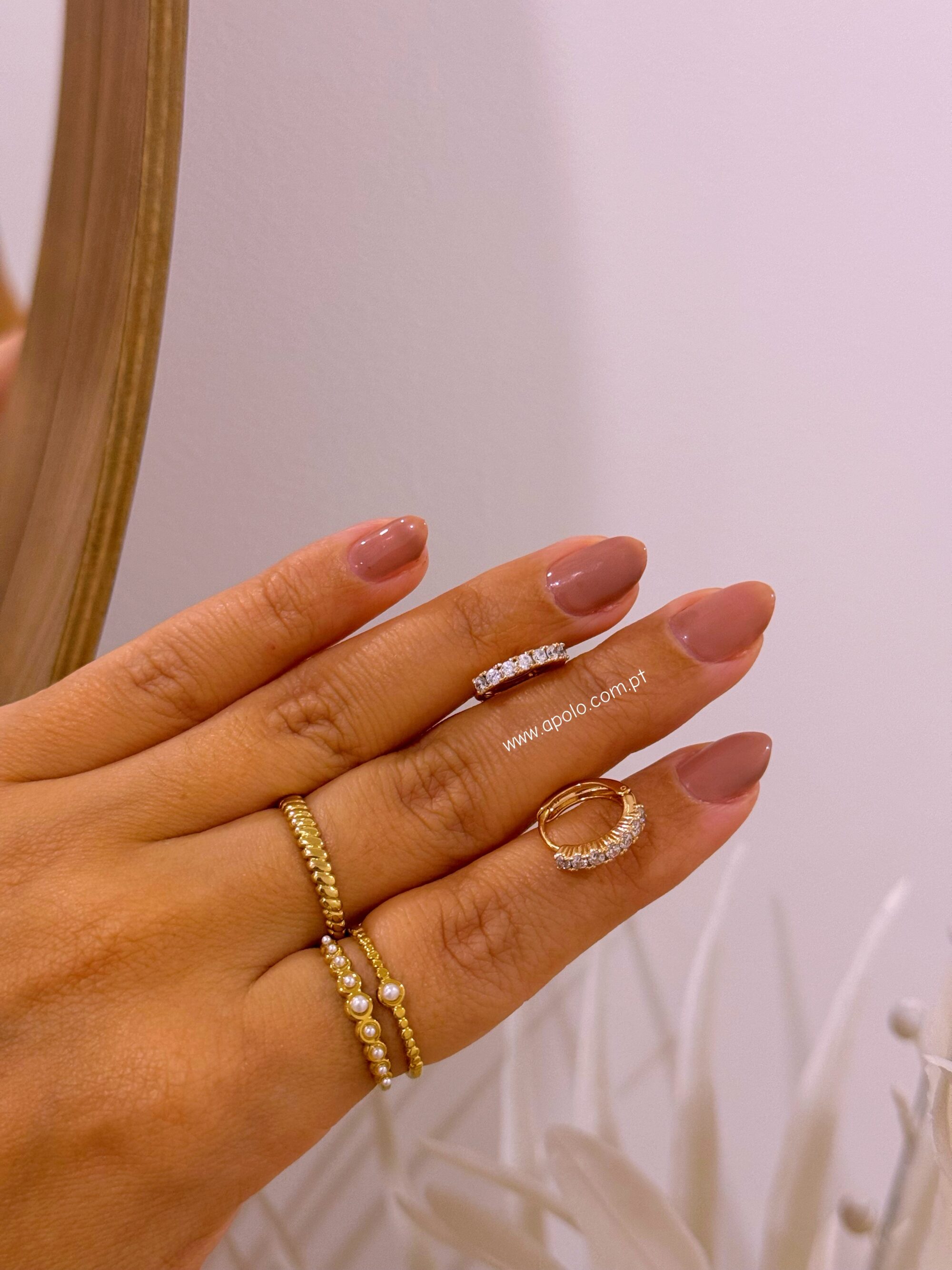 Mini argolinhas preenchidas com brilhantes | Rose Gold